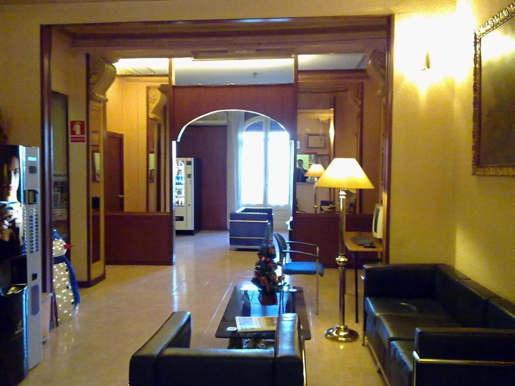 Hotel Toledano Ramblas Barselona Dış mekan fotoğraf